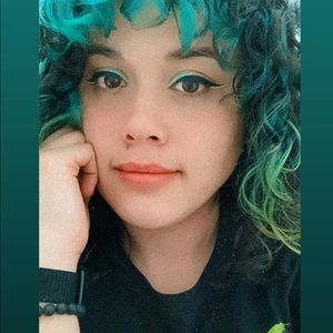 Meet your Posher, Megan